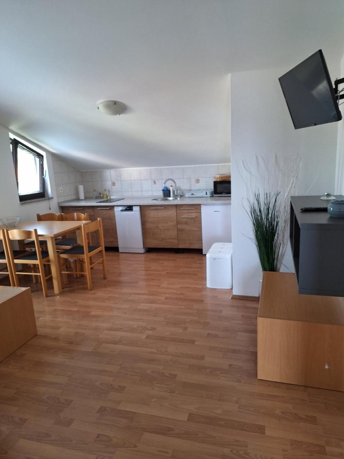 Apartmani Romana Punat Buitenkant foto